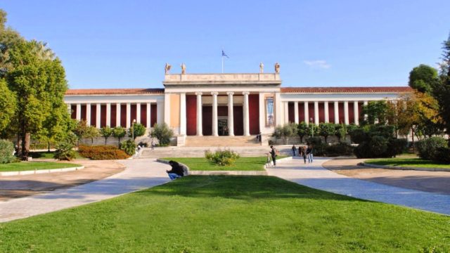 Σοκ με νέο βίντεο-ντοκουμέντο από την εγκατάλειψη του μωρού στο Αρχαιολογικό Μουσείο (video)