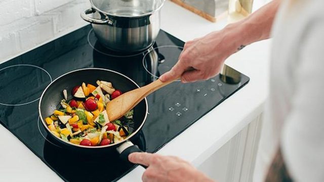 5 μύθοι γύρω από τη μαγειρική – Θα αναθεωρήσετε όσα ξέρετε