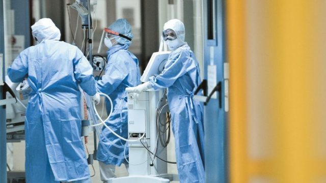 Κορωνοϊός: 3.225 νέα κρούσματα – 90 νέοι θάνατοι – 708 διασωληνωμένοι