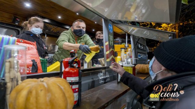 Ο Βασίλης Καλλίδης στο “OK! GROCERY Super Market and Deli!”