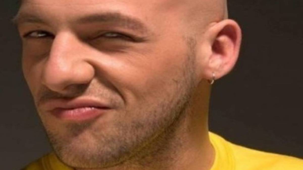 Νίκος Μουτσινάς: Η άγνωστη “σχέση” με γνωστό μοντέλο!