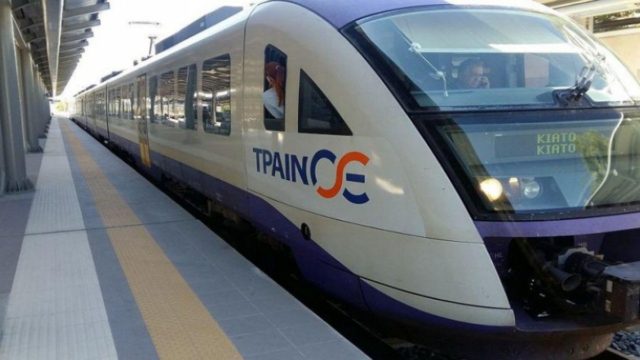“Θρίλερ” με εκτροχιασμό συρμού του Προαστιακού στο σταθμό του Ρέντη – Μετέφερε 75 επιβάτες
