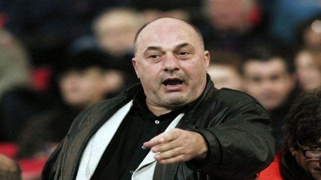 Αχιλλέας Μπέος κατά πάντων: “Ανθρωπάκια φάτε τα κόλλυβα πριν χαλάσουν, αλλά σιγά σιγά μη βαρυστομαχιάσετε”