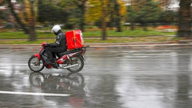 Σέρρες: Άγριος ξυλοδαρμός τριών ντελιβεράδων – Στο νοσοκομείο ο ένας με τραύμα στο κεφάλι