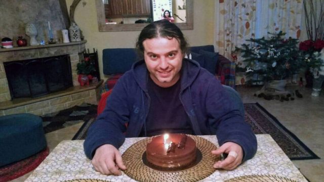 Ανατροπή! Δολοφονία ο θάνατος του ηθοποιού Στράτου Βαλσαμίδη που βρέθηκε νεκρός μέσα στο αυτοκίνητό του (Video)