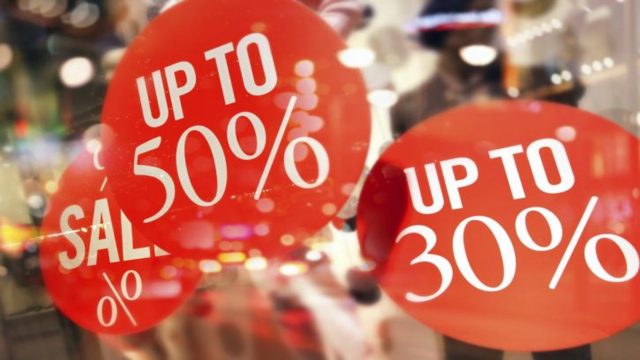 Ποιά Black Friday; Τον Ιανουάριο έρχονται οι “τρελές” εκπτώσεις