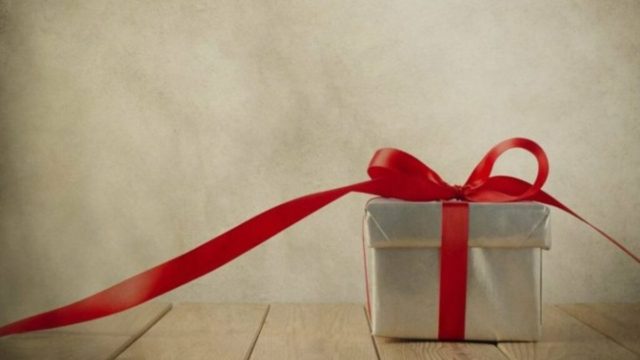 Ποιοι γιορτάζουν σήμερα, Τρίτη 21 Δεκεμβρίου, σύμφωνα με το εορτολόγιο;