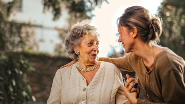Στερνή μου γνώση να σ’ είχα πρώτα: 33 λάθη που κάνουν οι άνθρωποι και τα μετανιώνουν στα γεράματα