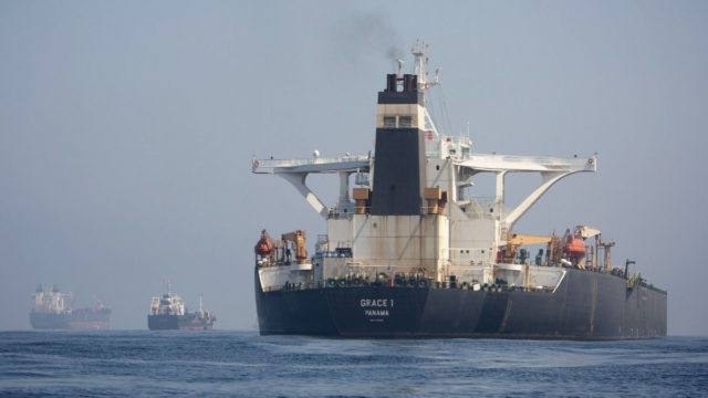Ρόδος: Πλοίο με λαθραία καύσιμα «δραπέτευσε» κάτω από τη… μύτη του Λιμενικού!