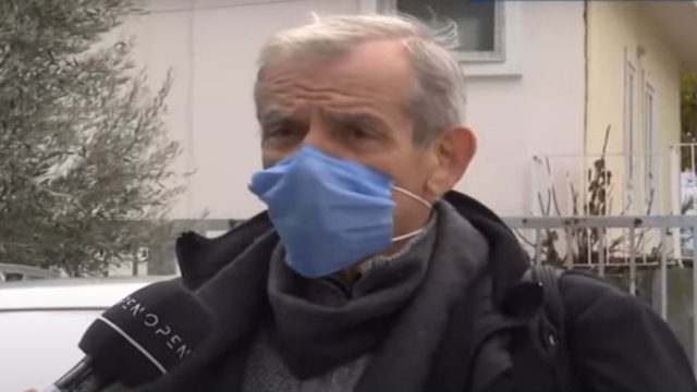 Θεματοφύλακες του Συντάγματος – Σοκάρει ο γυμνασιάρχης: «Έχω ακόμα πόνους από την επίθεση» (video)