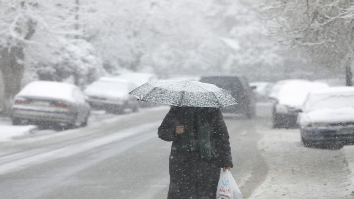 Καιρός σήμερα 19/12: Συνεχίζεται η επέλαση της «Κάρμελ» – Χιόνια, καταιγίδες, παγετός και άνεμοι 9 μποφόρ – Πότε αναμένεται βελτίωση (Video)