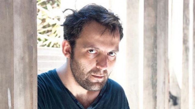 Συγκλονίζει ο Αύγουστος Κορτώ για τις γυναικοκτονίες: Για τους πατεράδες που έλεγαν «όλες οι γυναίκες είναι πουτ@ν@ς»