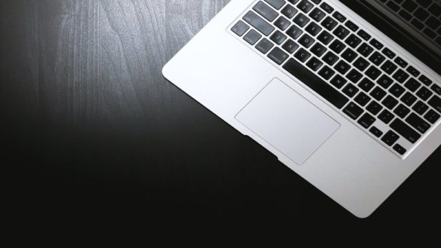 Σάλος στη Λάρισα: Μαθητές συνελήφθησαν για παιδική πορνογραφία