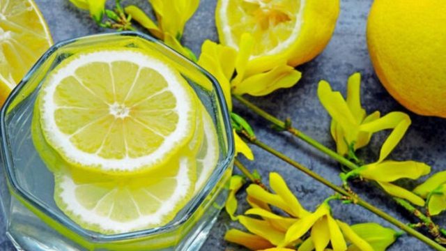 Χάστε έως 1 κιλό την ημέρα με τη δίαιτα του λεμονιού