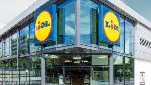 Δεν είναι τα Lidl: Ο «κολοσσός» των σούπερ μάρκετ που χρεωκόπησε στην Ελλάδα κι έχει τα φθηνότερα προϊόντα για τα Χριστούγεννα
