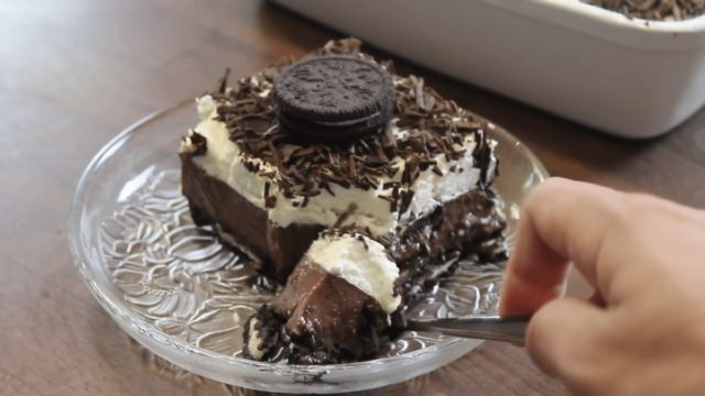 Πανεύκολο γλυκό ψυγείου με oreo μέσα σε 5′
