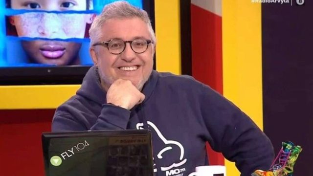 Ξεφτιλίζουν τον Στάθη Παναγιώτοπουλο: Κοπέλες έβγαλαν στην δημοσιότητα τα μηνύματα που τους έστελνε!