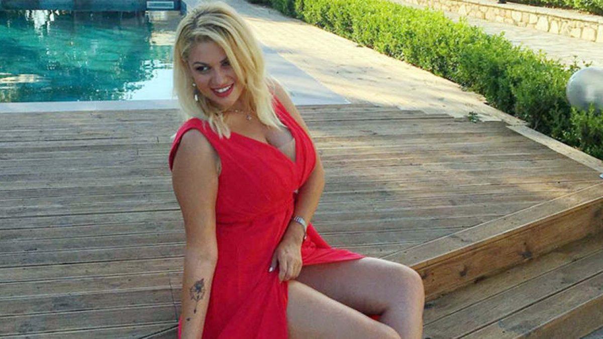 Άφωνος ο Θέμης με Νάνσυ Παραδεισανού: «Εχω κάνει σ@ξ στην πλατεία Συντάγματος – Έβλεπα την Βουλή μπροστά μου» (video)