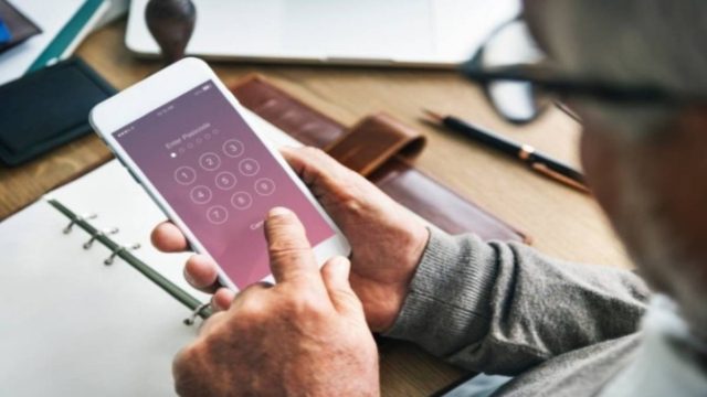 Μην χρησιμοποιείτε τα γενέθλιά σας για PIN στο κινητό – Μεγάλος κίνδυνος