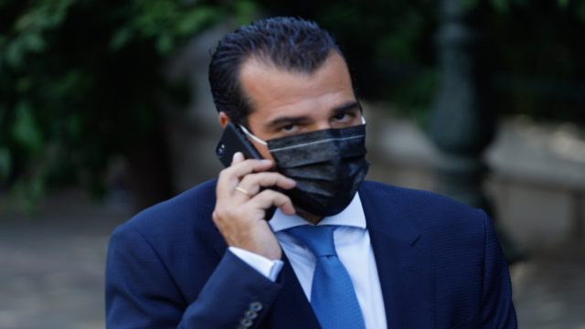 Θ. Πλεύρης: “Πιστοποιητικό νόσησης μόνο μετά από θετικό μοριακό τεστ”