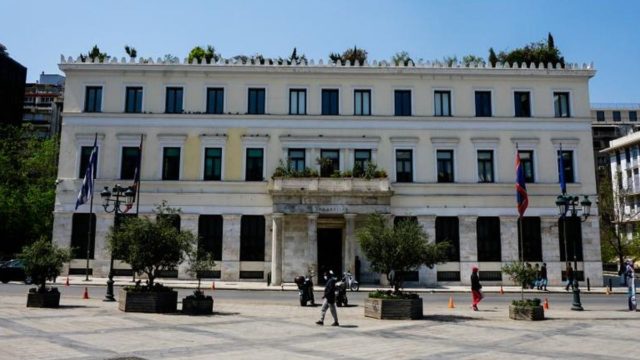 Δήμος Αθηναίων: Προσλήψεις με μισθό έως 2.500 ευρώ –  Μέχρι αύριο (3/12) οι αιτήσεις