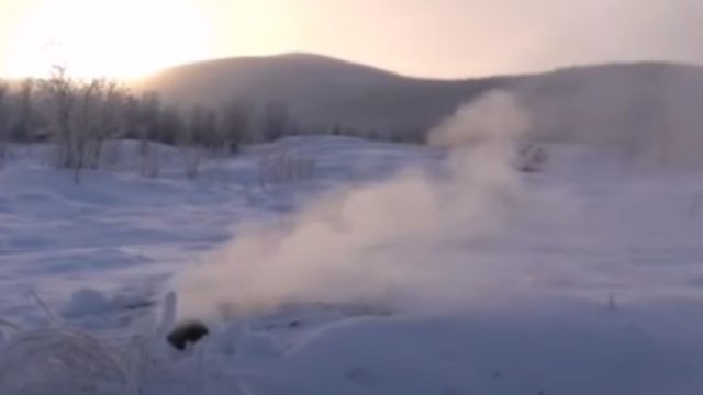 Φωτιές “ζόμπι” καίνε κατω από το έδαφος στους -60 βαθμούς – Σοκαριστική εικόνα
