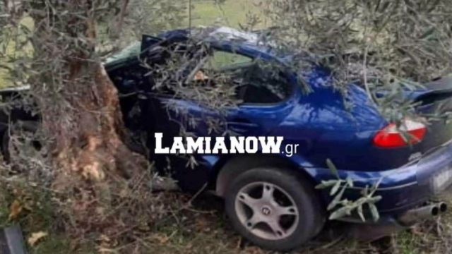 Αταλάντη: Νεκρός 50χρονος οδηγός που έχασε τον έλεγχο και έπεσε σε δέντρο