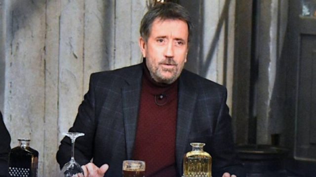Αυτός είναι ο διάδοχος του Σπύρου Παπαδόπουλου στον ΣΚΑΪ – Πασίγνωστος τραγουδιστής