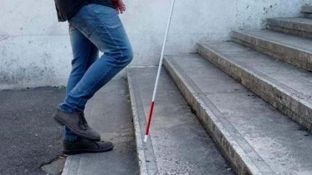 23 χρόνια παρίστανε τον “τυφλό” για να παίρνει επιδόματα!
