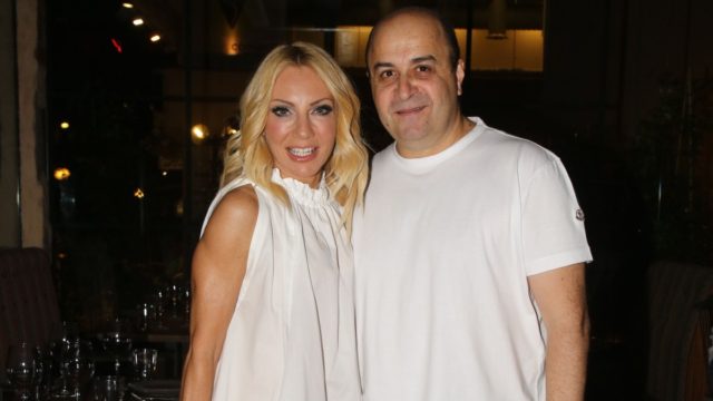 «Έσκασαν» τα ευχάριστα στο σπίτι του Μάρκου Σεφερλή και της Έλενας Τσαβαλιά: Το έκαναν γνωστό με μια φωτογραφία