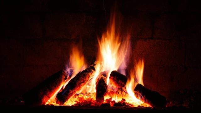 Τόσο θα κοστίσει η θέρμανση μετά την άνοδο σε ρεύμα και φυσικό αέριο – Ποια επιλογή συμφέρει