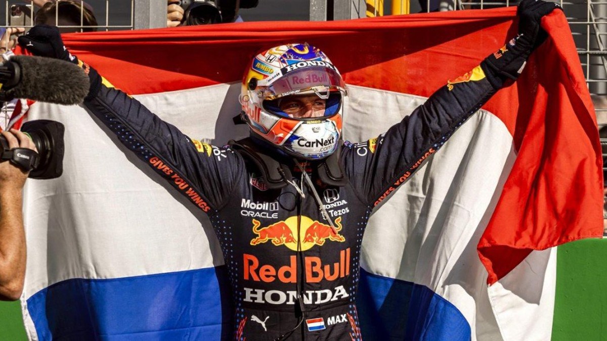 Επικό φινάλε στη Formula 1: Μεγάλη νίκη για Φερστάπεν με προσπέραση στον τελευταίο γύρο! (ΒΙΝΤΕΟ)