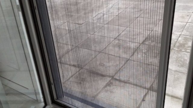Βρόμικες σίτες; To σωτήριο κόλπο για να τις καθαρίσετε σωστά