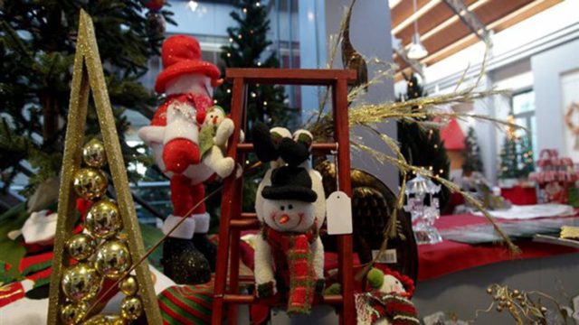 Εορταστικό ωράριο: Ανοικτά σήμερα (12/12) τα καταστήματα – Έτσι θα λειτουργήσουν για τις επόμενες μέρες