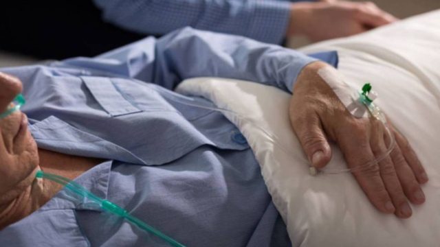 Πήγε να ενημερώσει πως ο παππούς του πέθαινε – Μόλις έμαθαν το λόγο που το έκανε έμειναν άναυδοι