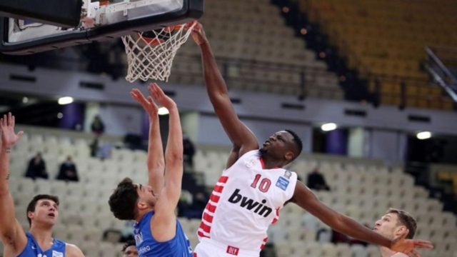 Basket League: Διέλυσε τον Ιωνικό και επέστρεψε στην κορυφή ο Ολυμπιακός