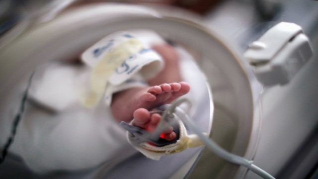 Τραγωδία στην Θεσσαλονίκη: Πέθανε από κορωνοϊό βρέφος 52 ημερών