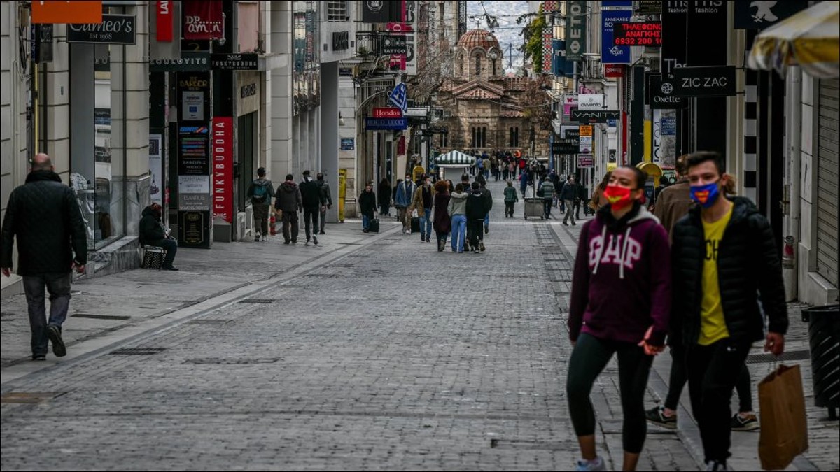 Συνεδριάζει σήμερα η επιτροπή των ειδικών – Τι εξετάζεται για ωράριο και μουσική στην εστίαση
