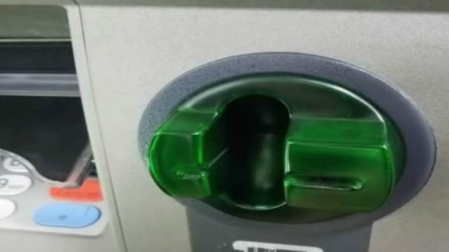 Έτσι θα καταλάβετε αν το ΑΤΜ που κάνετε ανάληψη είναι παγιδευμένο – Τεράστια προσοχή