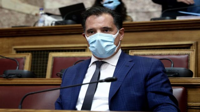 Διχάζει ξανά ο Άδωνις Γεωργιάδης: «Πολύ λογική και δίκαιη η τιμή των 47 ευρώ στα PCR» (video)