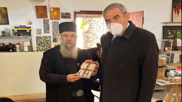 Ζάκυνθος – Κόντρα του Μητροπολίτη με βουλευτή της ΝΔ: “Πήγε σε μοναστήρι με αντιεμβολιαστές”