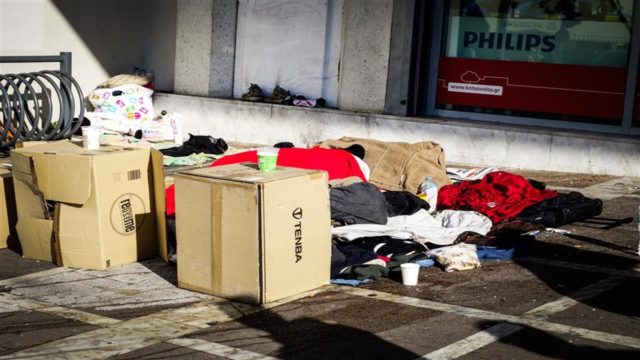 Κακοκαιρία “Ελπίδα”: Μεγάλη κινητοποίηση του δήμου Αθηναίων για την προστασία των αστέγων
