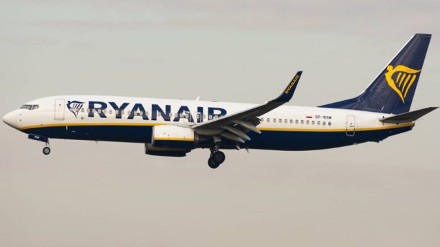 Τρομερή προσφορά Ryanair: Εισιτήρια από 9,99 ευρώ!