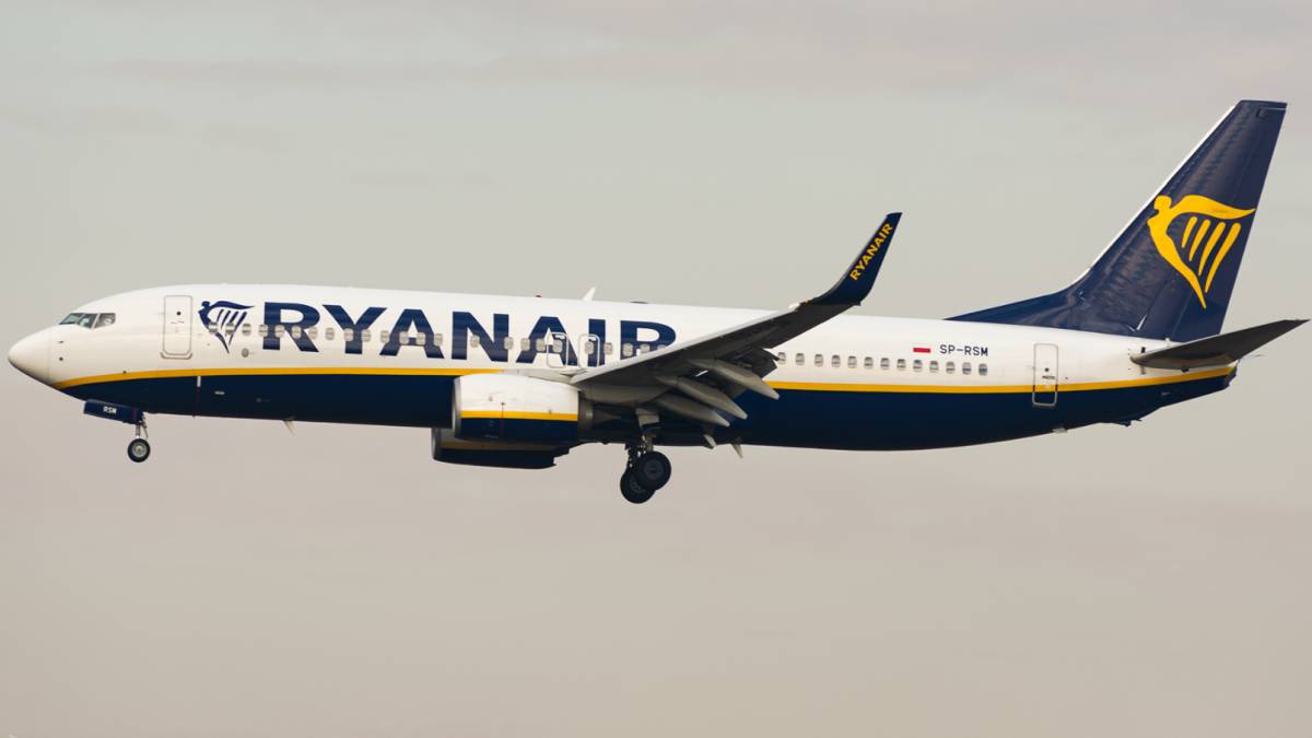 Τρομερή προσφορά Ryanair: Εισιτήρια από 9,99 ευρώ!
