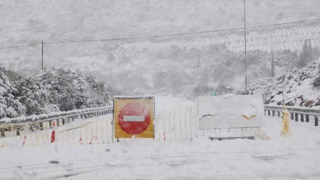 Κακοκαιρία «Ελπίδα»: Περισσότερα από 3.000 νοικοκυριά παραμένουν χωρίς ρεύμα