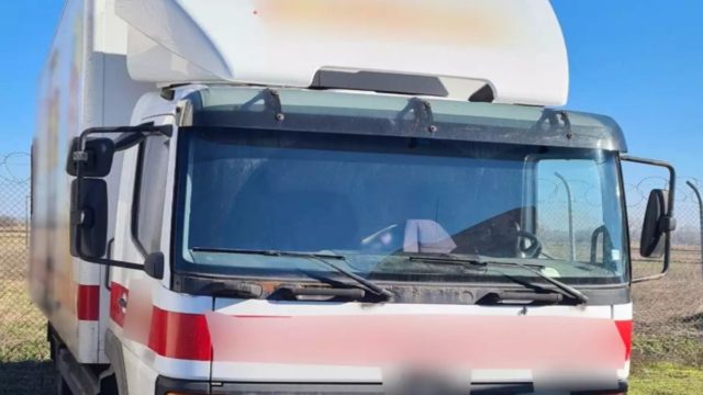 Σοκ στον Έβρο: Διακινητές μετέφεραν μετανάστες κάτω από άθλιες συνθήκες – Εικόνες ντροπής