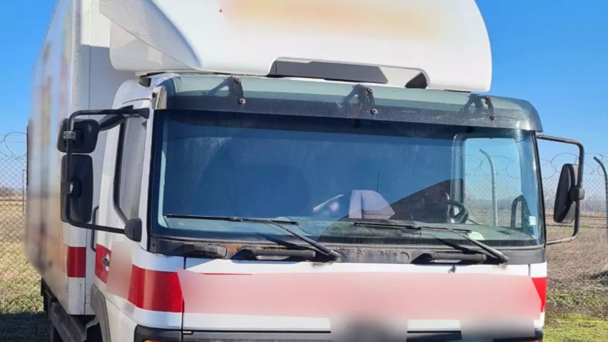 Σοκ στον Έβρο: Διακινητές μετέφεραν μετανάστες κάτω από άθλιες συνθήκες – Εικόνες ντροπής