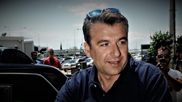 Δεν είχαμε ιδέα: Με αυτήν την πασίγνωστη παρουσιάστρια ήταν συμμαθητής ο Γιώργος Λιάγκας