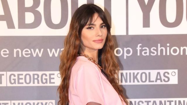 Γυμνή μπροστά σε όλους η Ηλιάνα Παπαγεωργίου – Σάλος με τις φωτογραφίες που κάνουν το γύρο του διαδικτύου