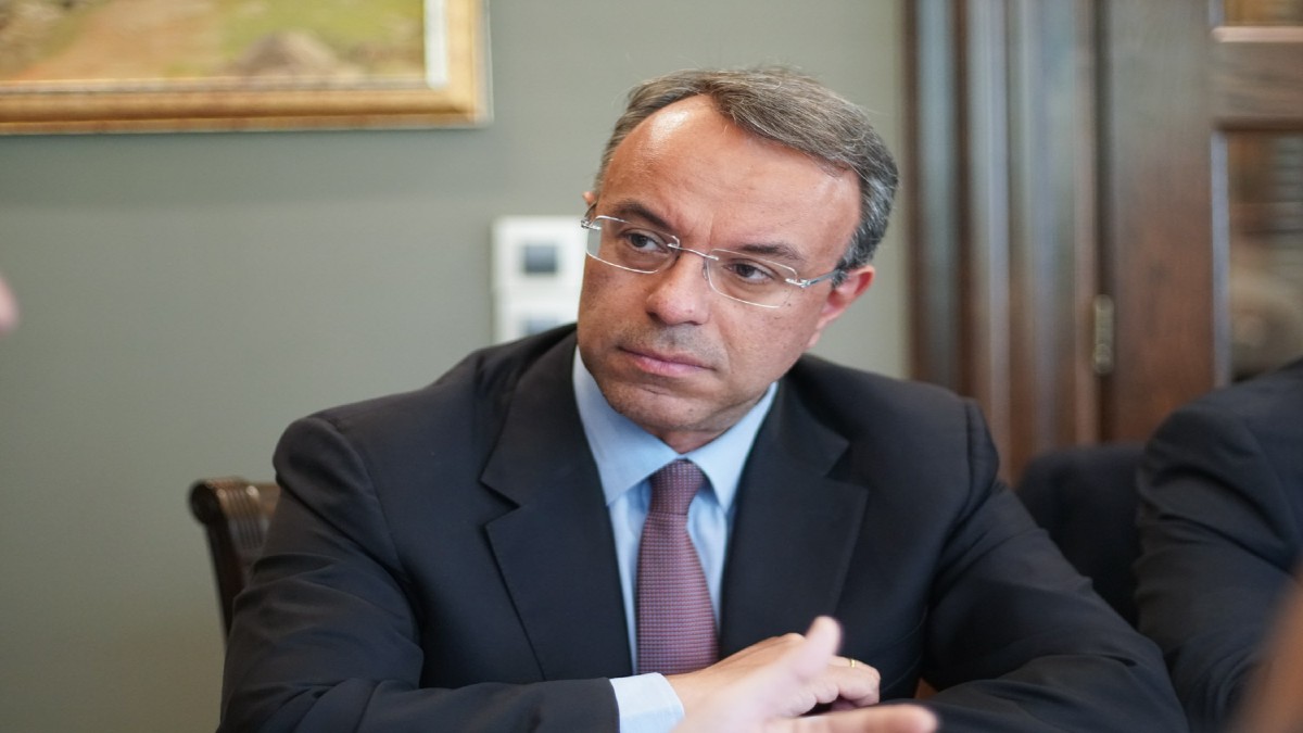 “Ταφόπλακα” στα σενάρια για μείωση του ΦΠΑ από τον Χρήστο Σταϊκούρα: “Δε θα εκτροχιάσουμε τον προϋπολογισμό”